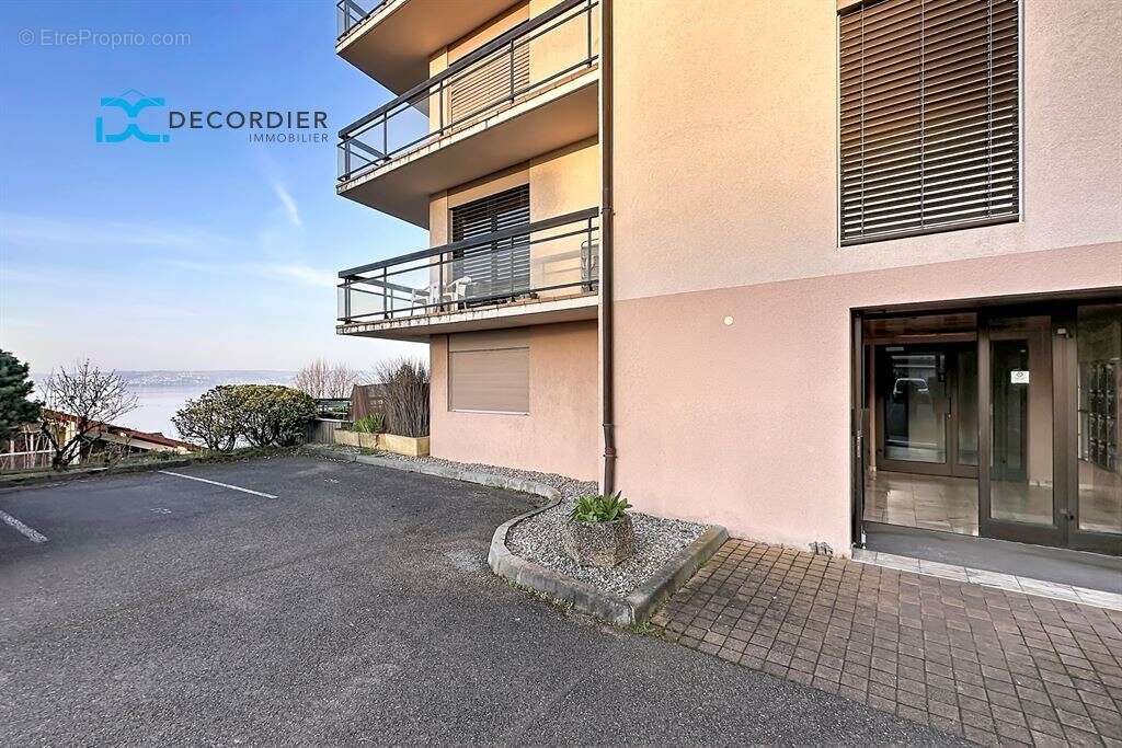 Appartement à EVIAN-LES-BAINS