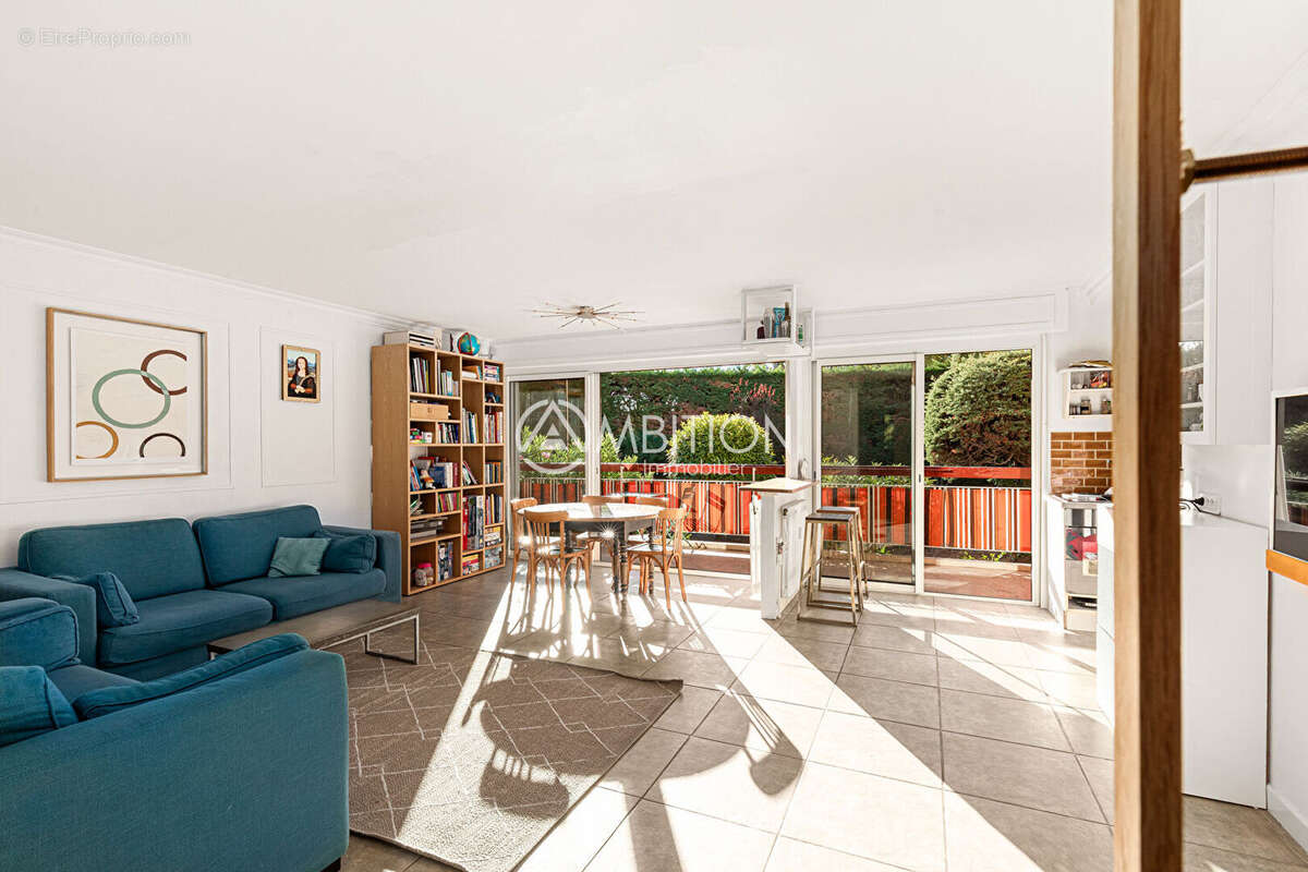 Appartement à FREJUS