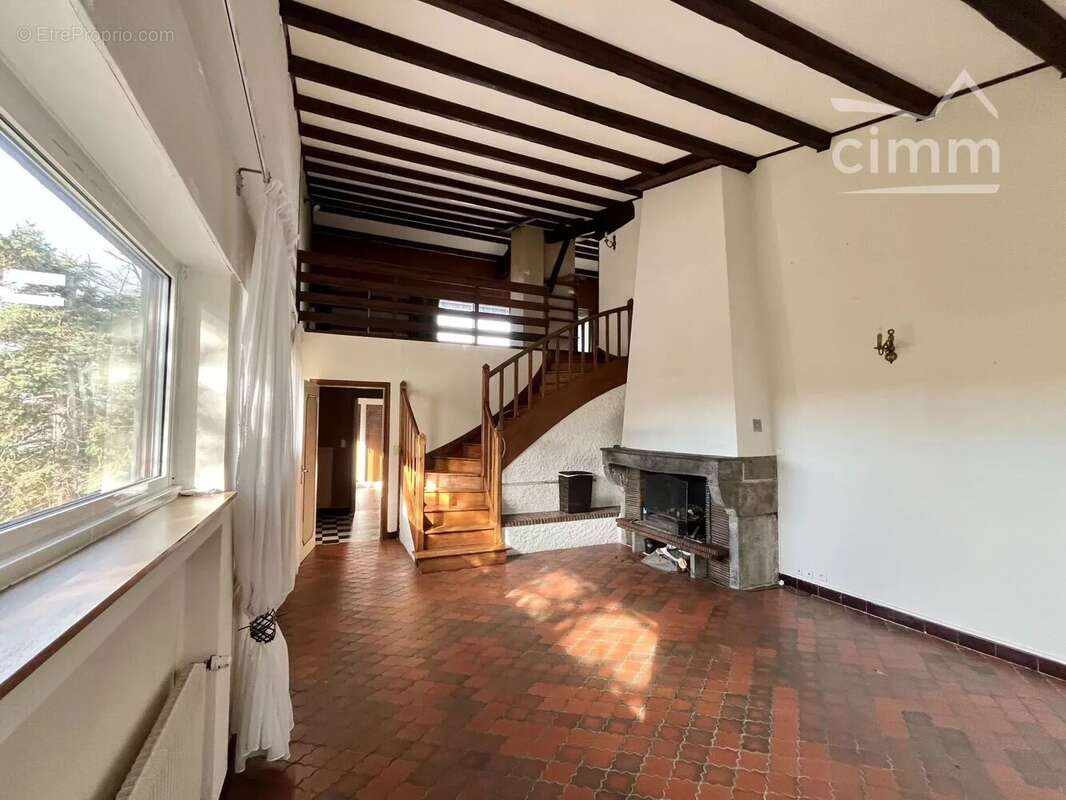 Maison à MIREFLEURS