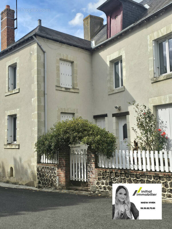 Maison à BEAUMONT-LA-RONCE