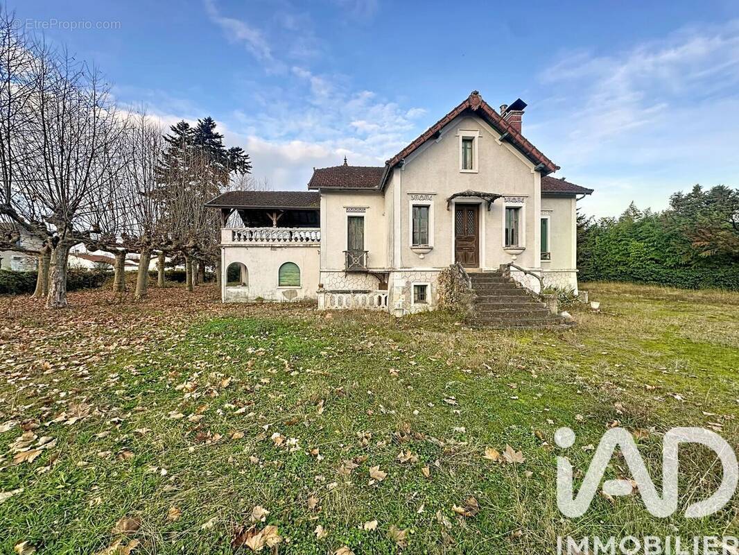 Photo 1 - Maison à ROQUEFORT