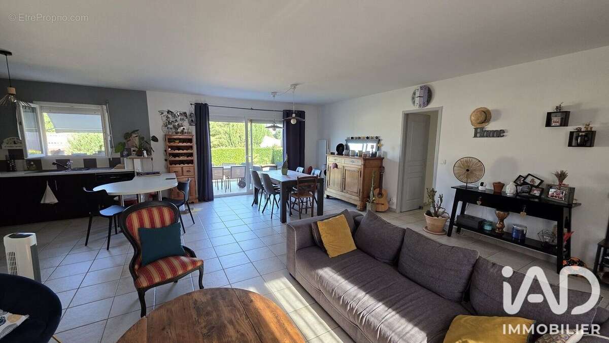 Maison 110 m² à Fontcouverte  - photo 8