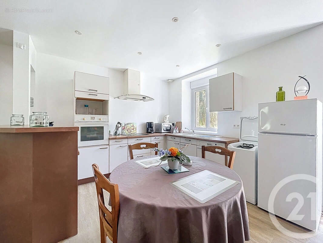 Maison 300 m² à Ploubezre  - photo 6