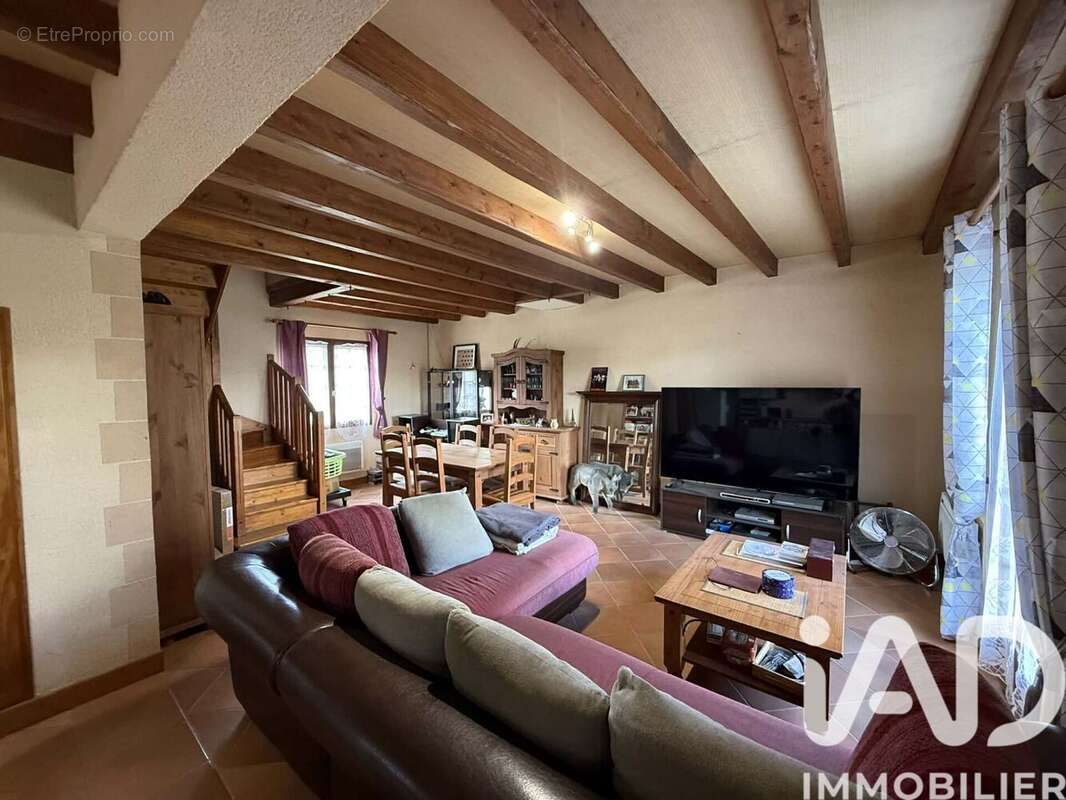 Maison 90 m² à Toury-Lurcy  - photo 3