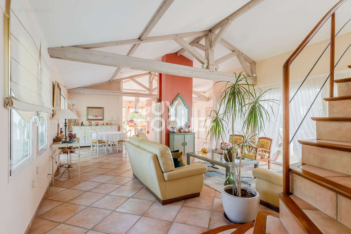 Maison à ROCHETAILLEE-SUR-SAONE
