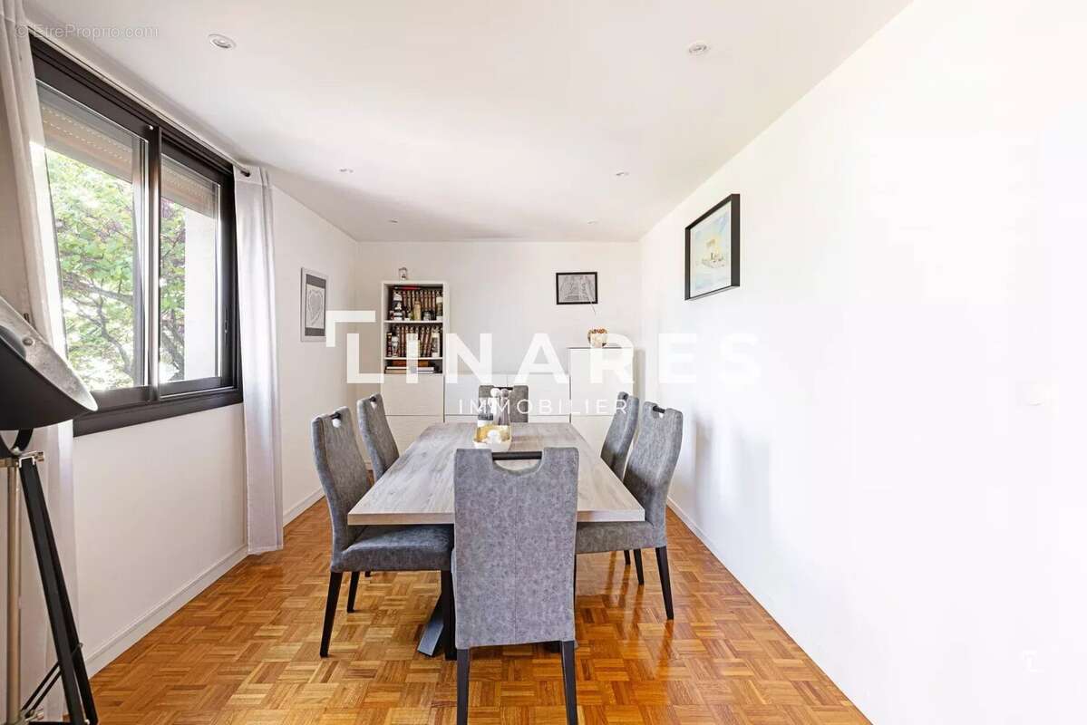 Appartement à MARSEILLE-9E