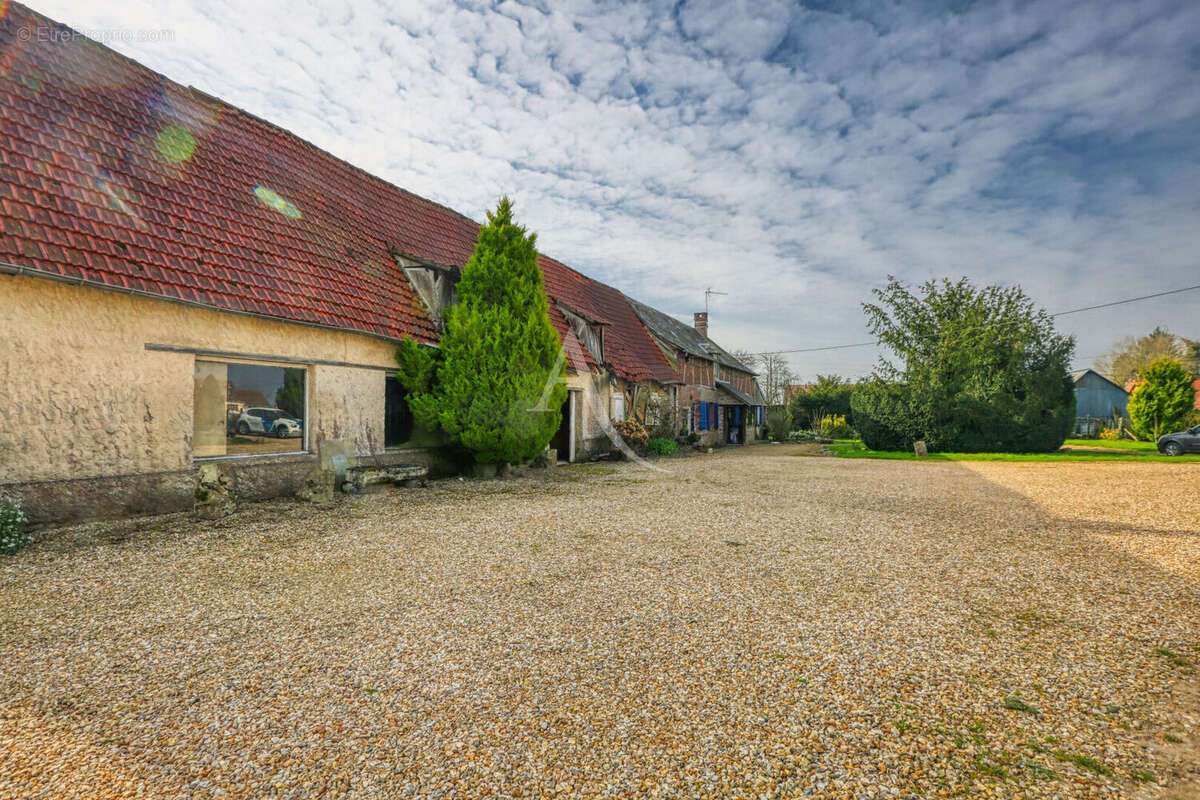 Maison à ETREPAGNY