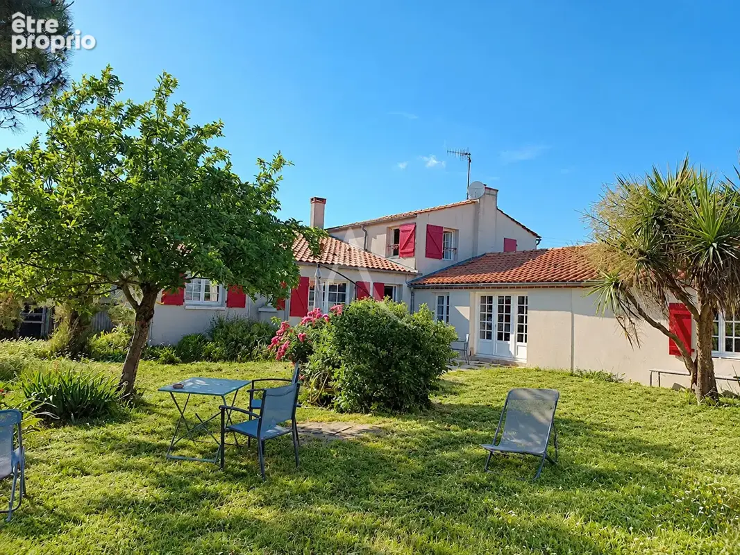 Maison Angles - photo 1