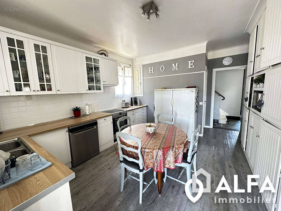 Maison à MONTMORENCY