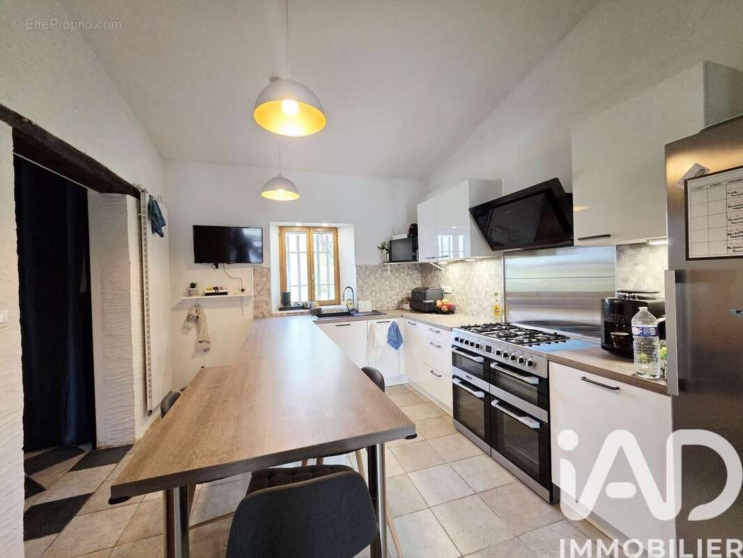 Photo 2 - Maison à VOUILLE