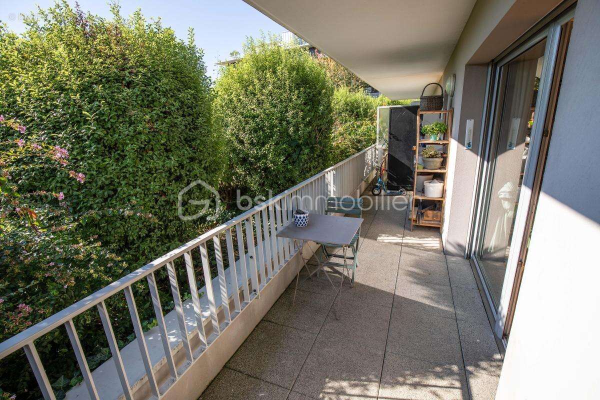 Appartement à VEZIN-LE-COQUET