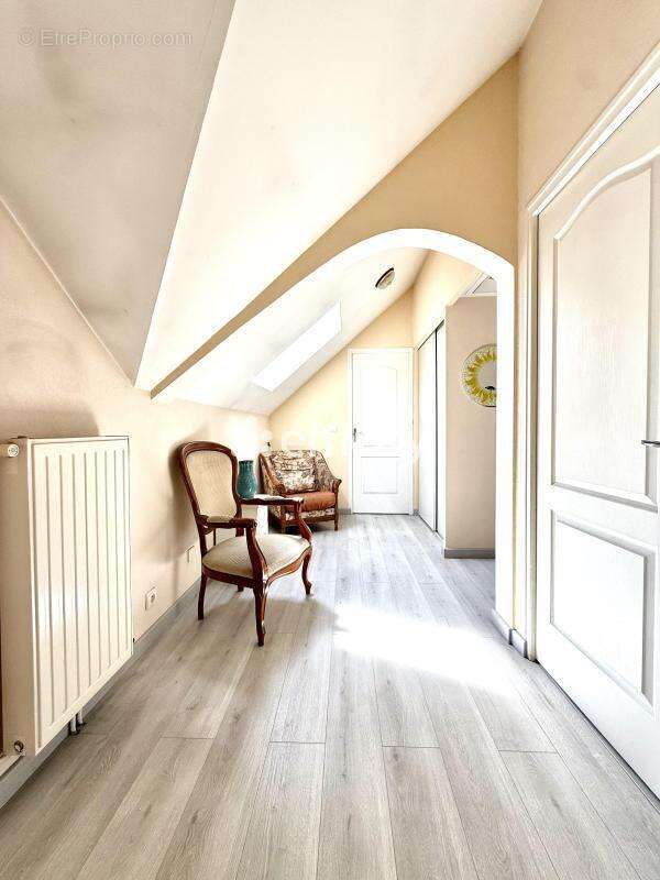 Maison à MEZY-SUR-SEINE