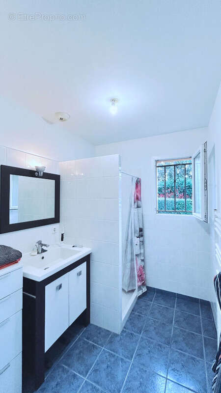 Maison à SAINTE-BAZEILLE