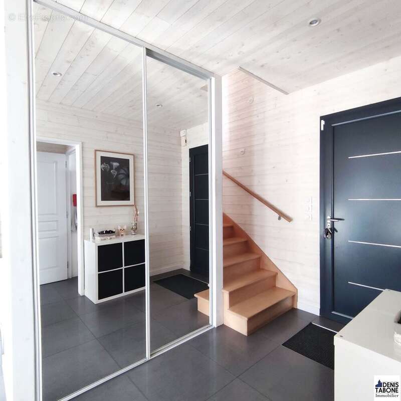 Maison à MONTLIGNON