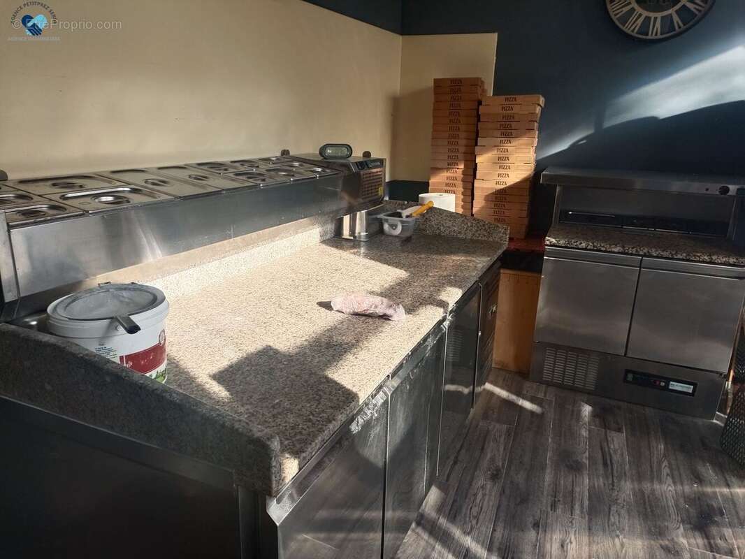 Commerce à VILLENEUVE-TOLOSANE