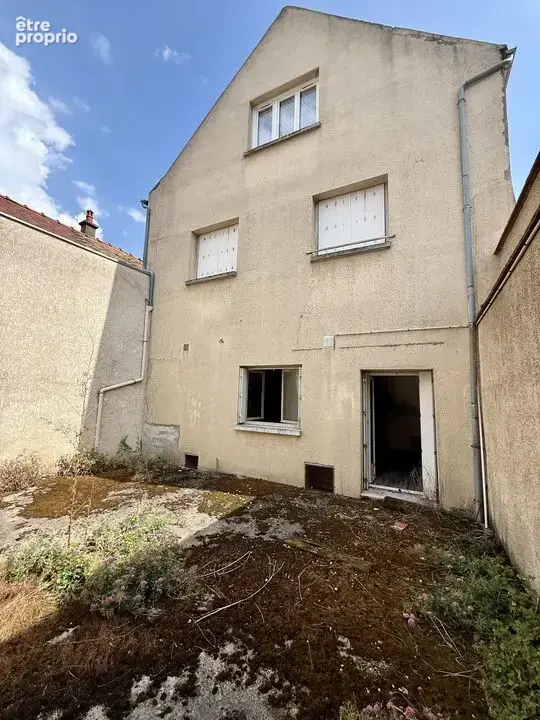 Immeuble idéal investisseur à Vendre à PONT-SUR-YONNE - photo 2