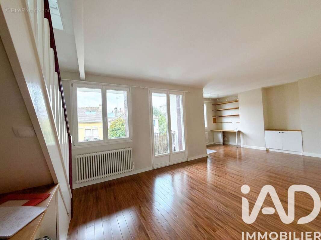 Photo 2 - Appartement à BOURG-LA-REINE