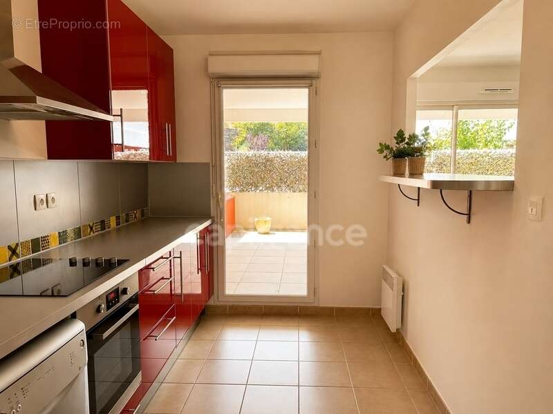 Appartement à vendre 3 pièces LA CIOTAT - photo 2