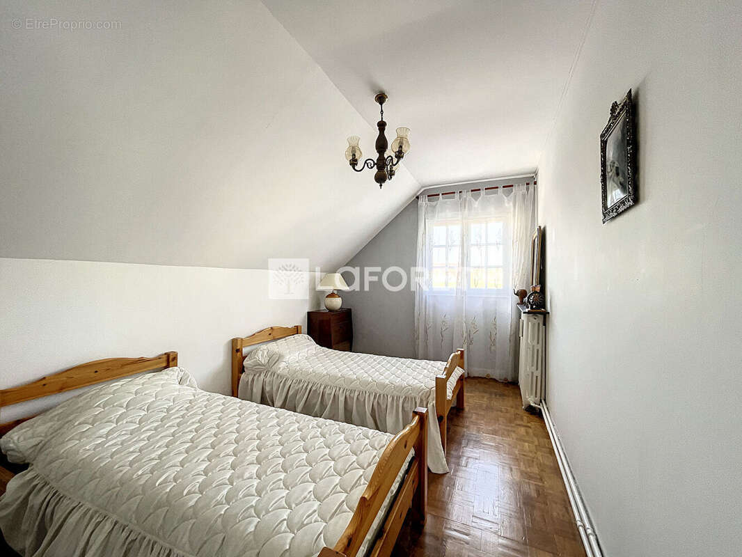 Maison à CHAUMONTEL