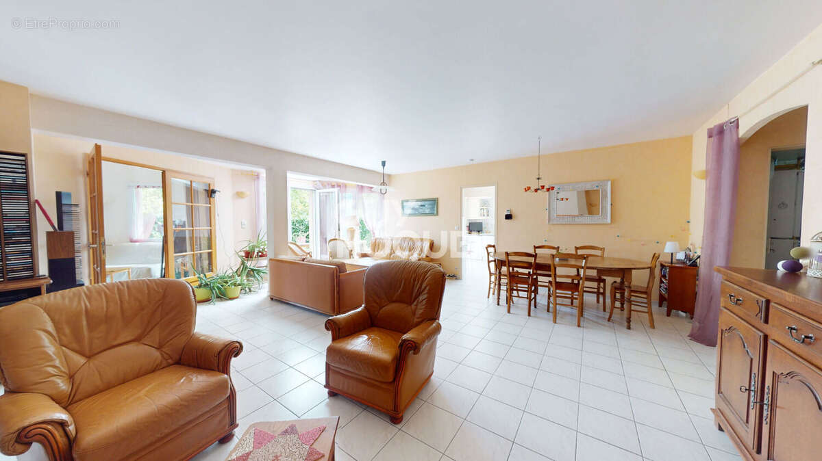 Maison à HAUTE-GOULAINE