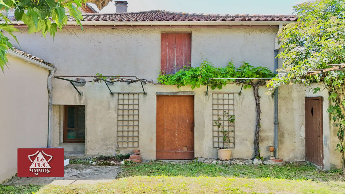 Maison à SAINT-SYLVESTRE-SUR-LOT