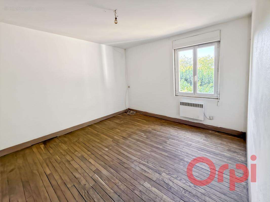 Maison avec jardin et garage - photo 4