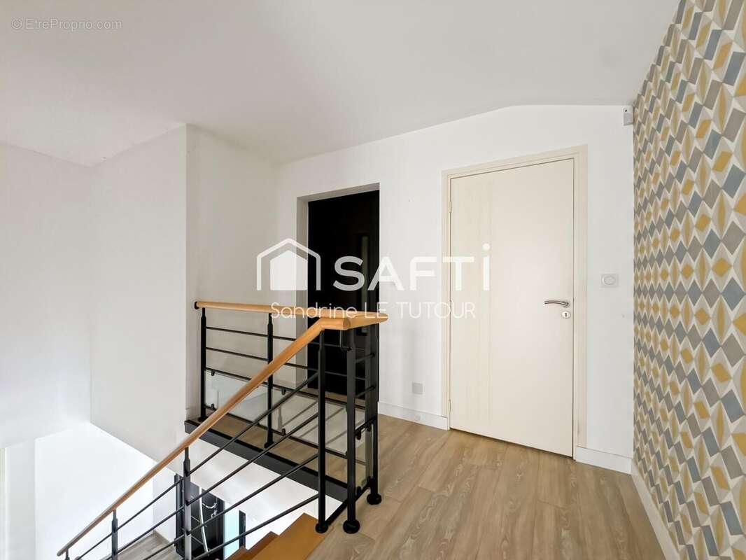 Photo 8 - Maison à SAINT-AVE