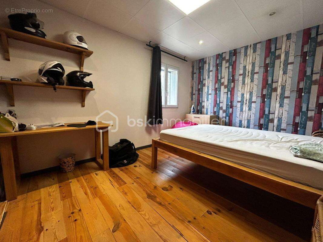 Maison à SAINT-BEAUZELY