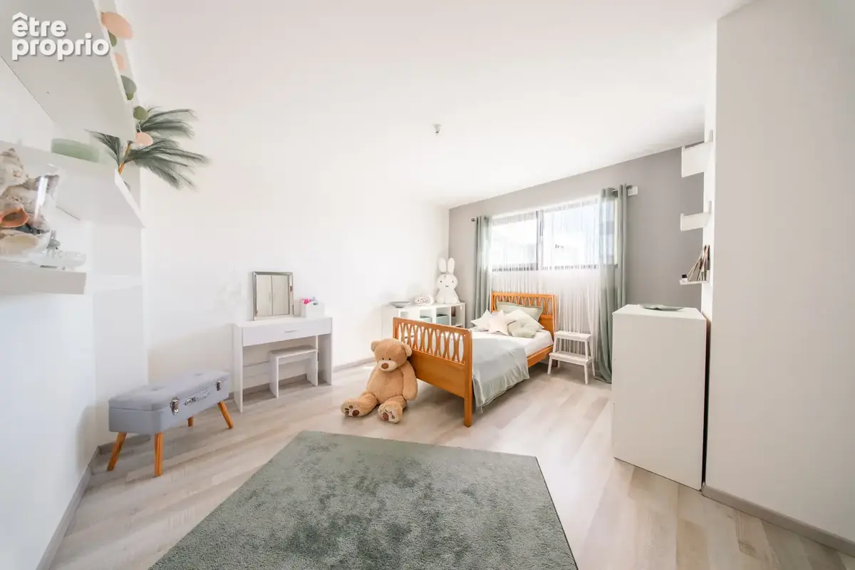 Villa contemporaine de 2016 - Piscine - 4 Suites avec salle d'eau privatives - Clôturé - Arboré - DPE A - photo 8