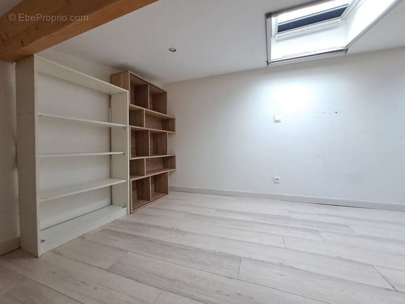 Maison à SAINT-CHRISTOLY-DE-BLAYE