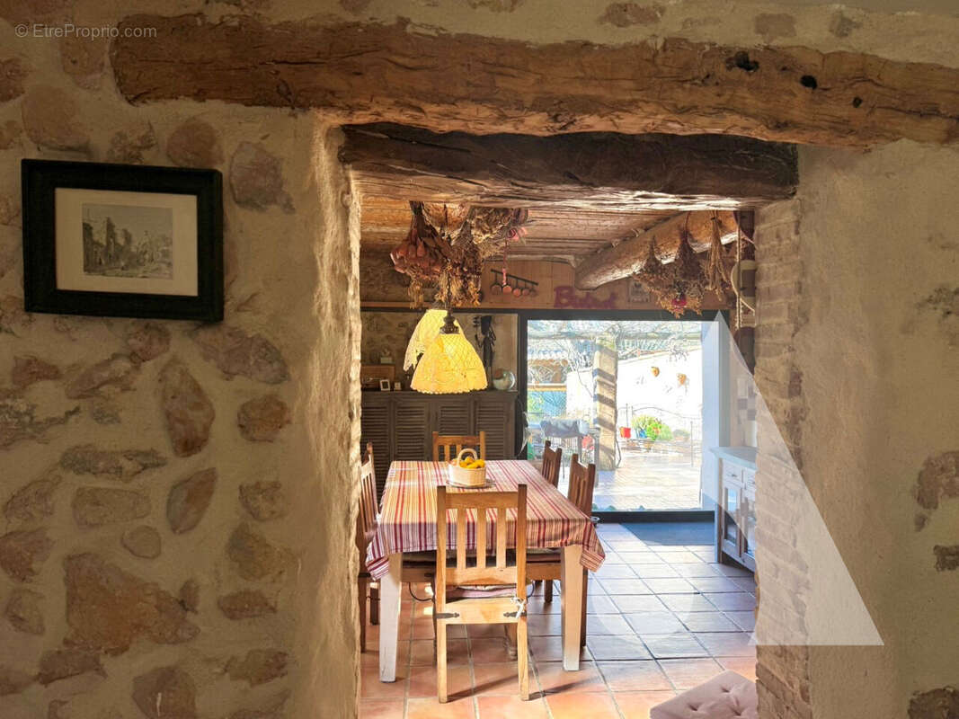 Maison à VILLECROZE