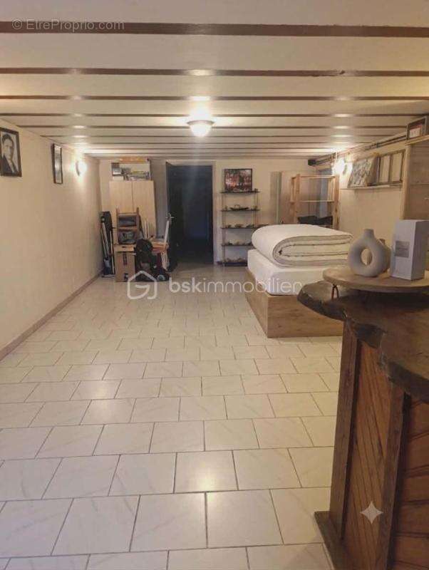 Maison avec garages - photo 9