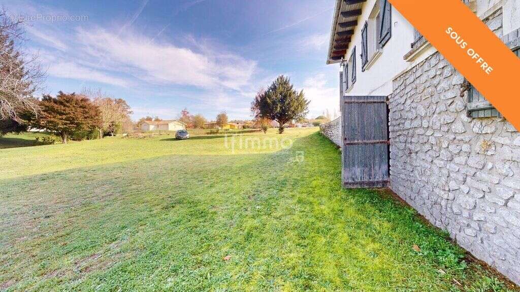 Maison à RION-DES-LANDES