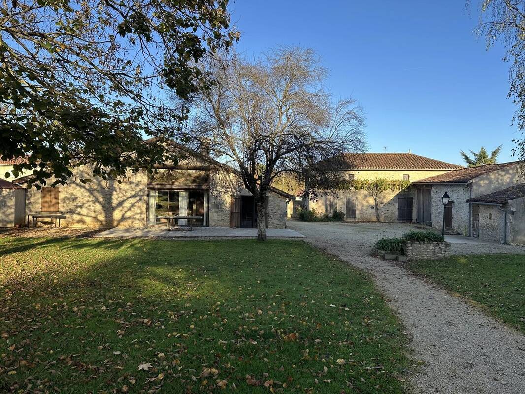 Maison à LA FERRIERE-AIROUX