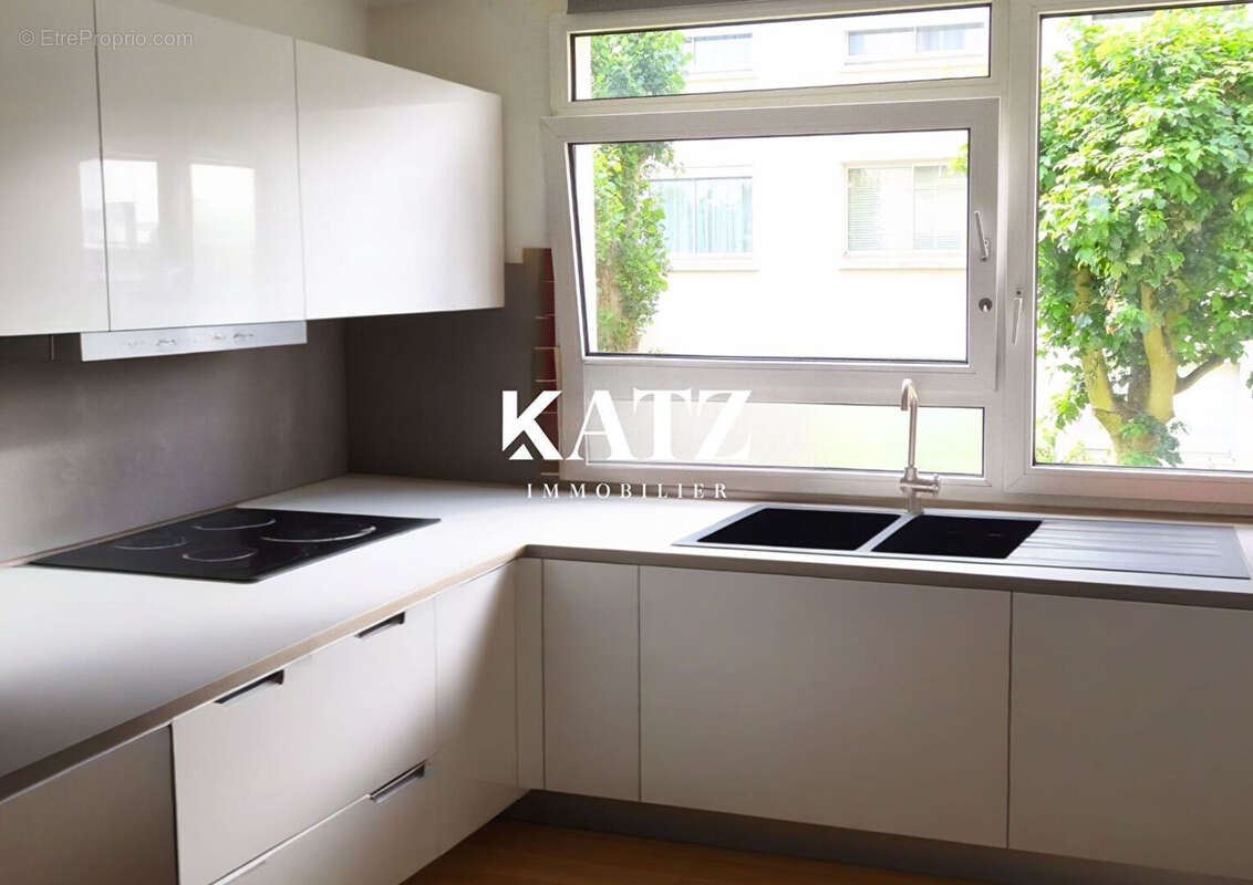 Appartement à GARCHES