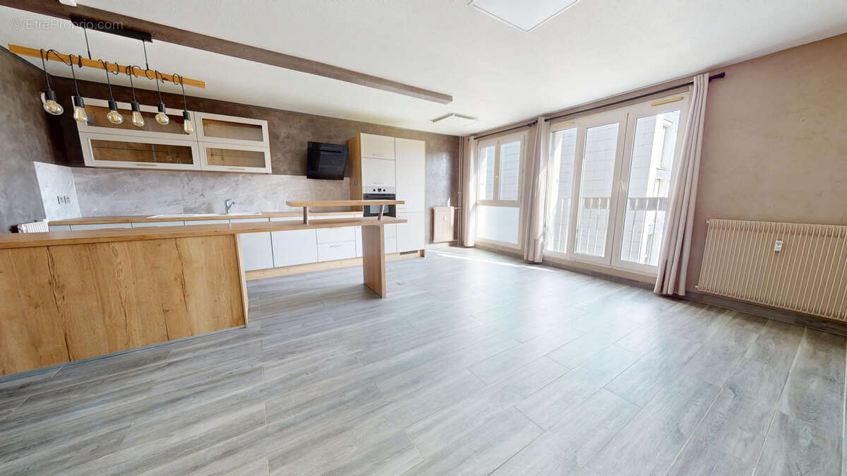 Appartement à LONGVIC