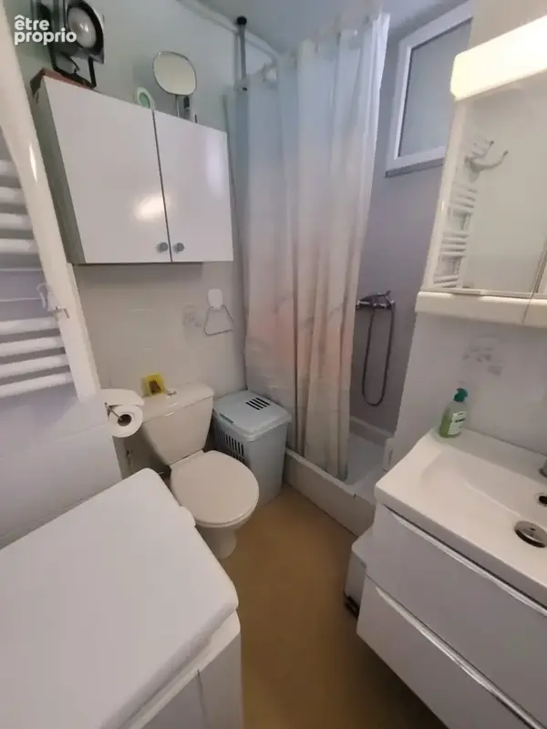 À découvrir sans tarder   Studio avec mezzanine et stationnement privé - photo 5