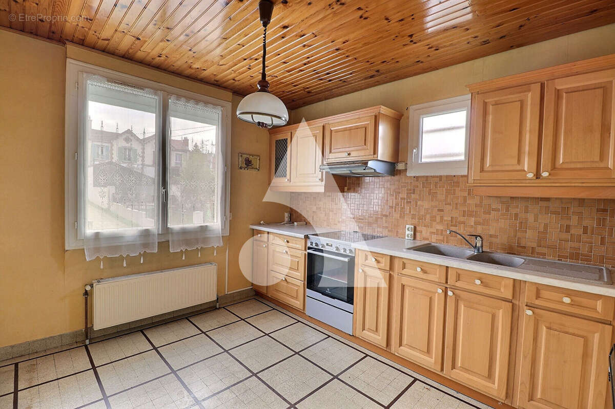 Maison à SARTROUVILLE