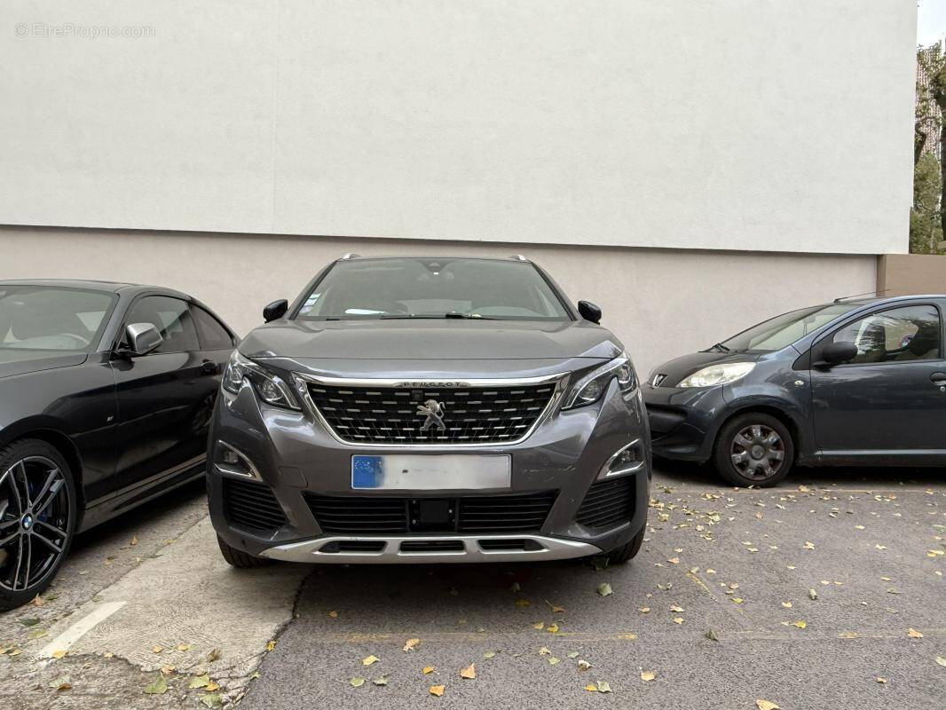 Parking à VANVES