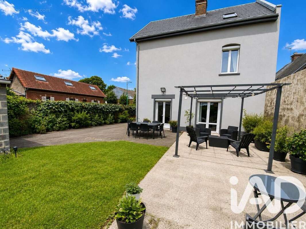 Maison 170 m² à Holnon  - photo 2