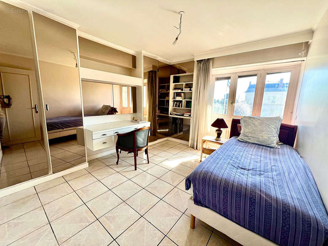 Appartement à ENGHIEN-LES-BAINS