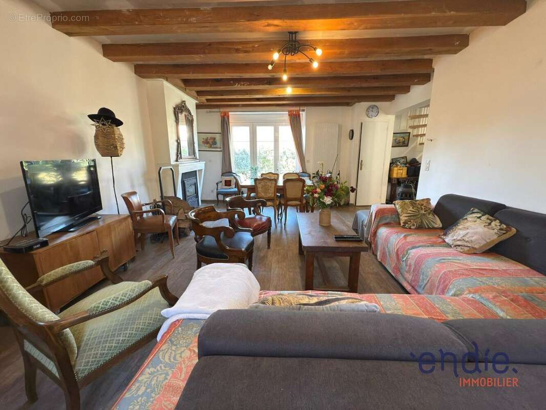 Longere type f8 rehabilitee avec grange et jardin! - photo 3
