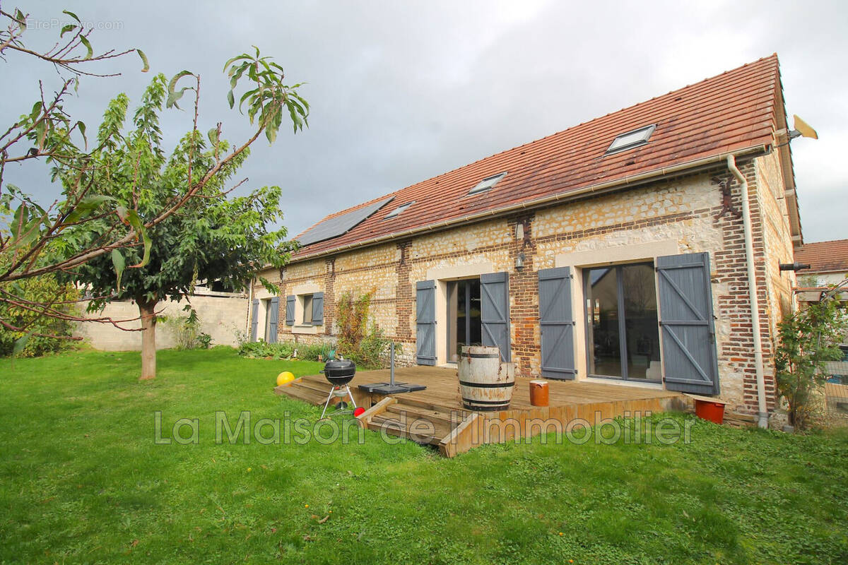 Maison à CRIQUEBEUF-SUR-SEINE