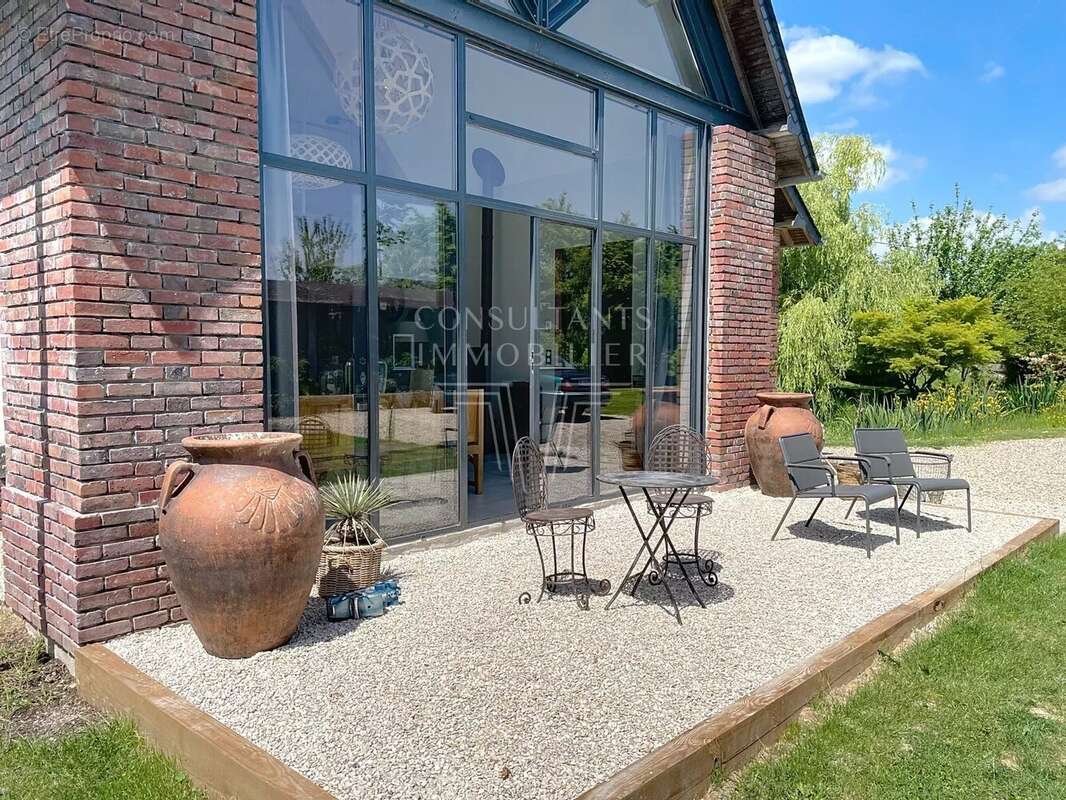 Maison à PONT-L&#039;EVEQUE