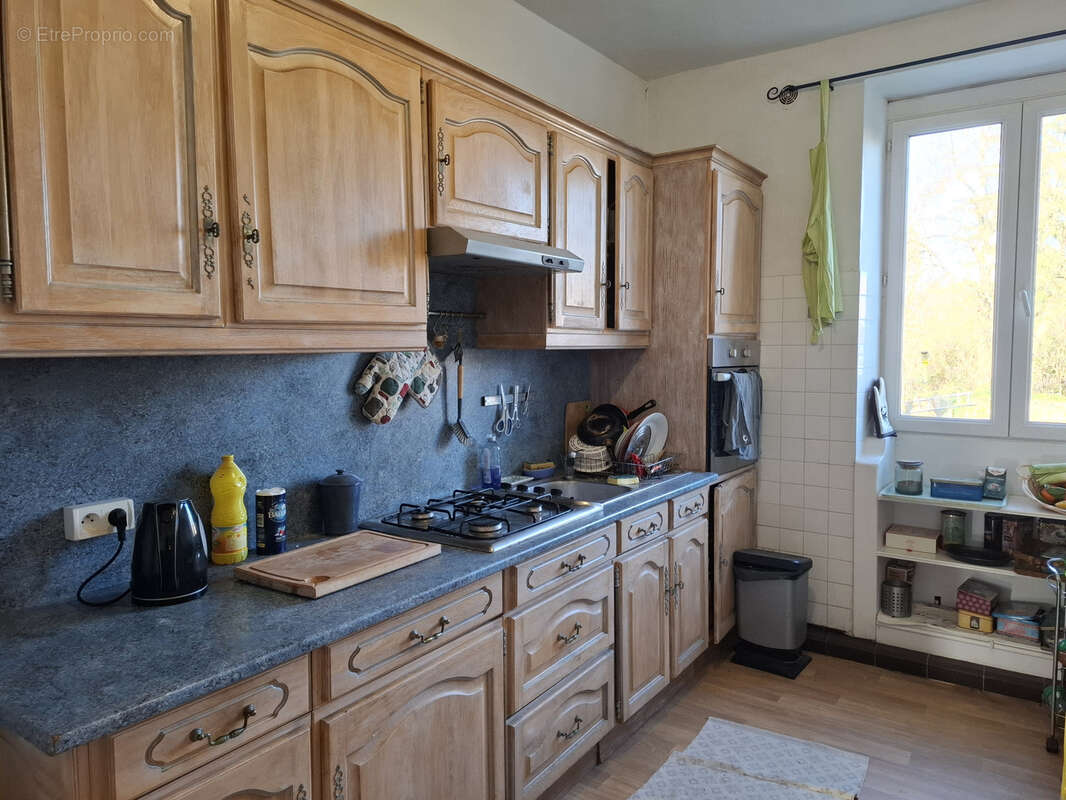 Maison à SAINT-YRIEIX-LA-PERCHE