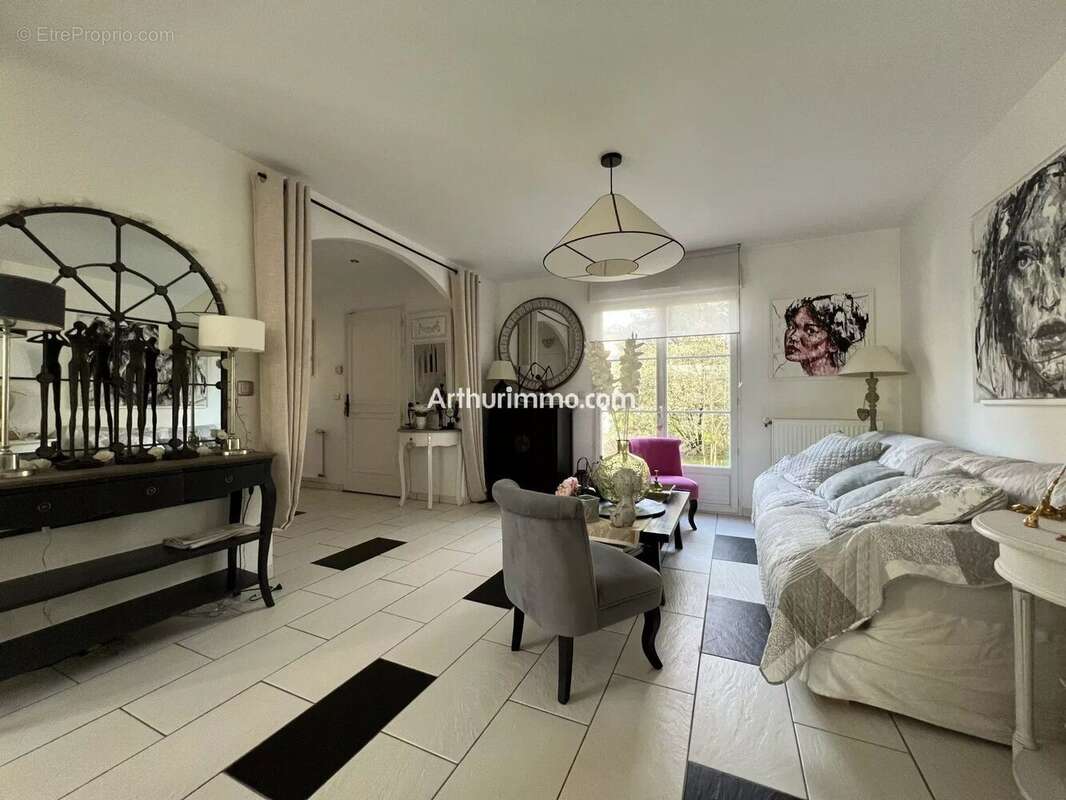 Maison à SUCY-EN-BRIE