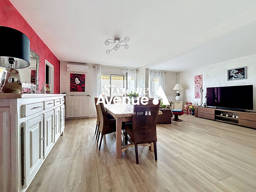 Appartement à CORBAS