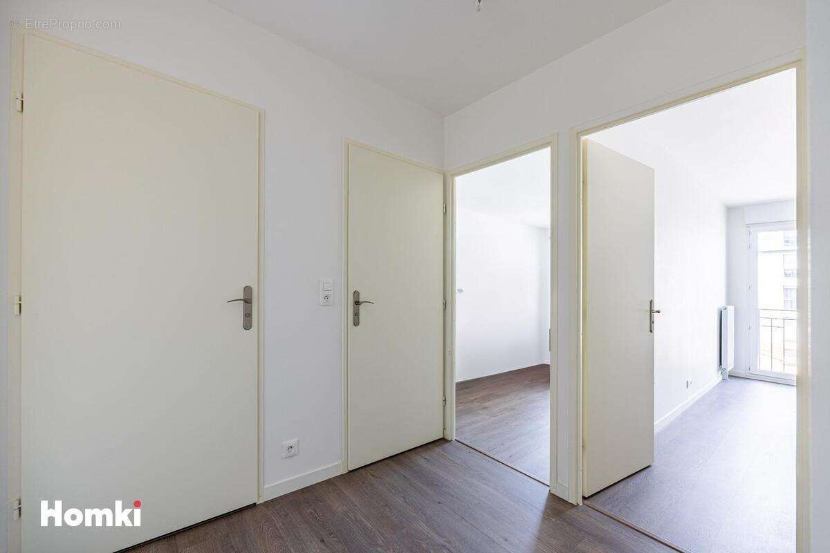 Appartement à SARTROUVILLE