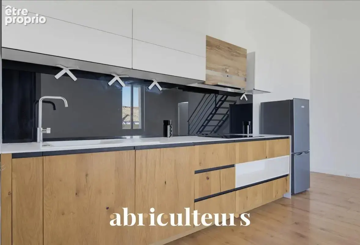 Appartement duplex lumineux grande hauteur sous plafond en vente à Bordeaux 33300 - photo 14