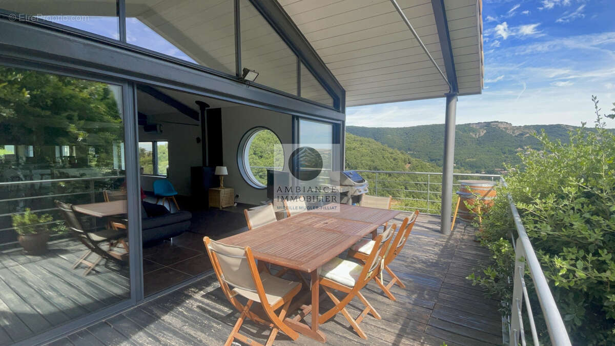 Maison à SAINT-PERAY